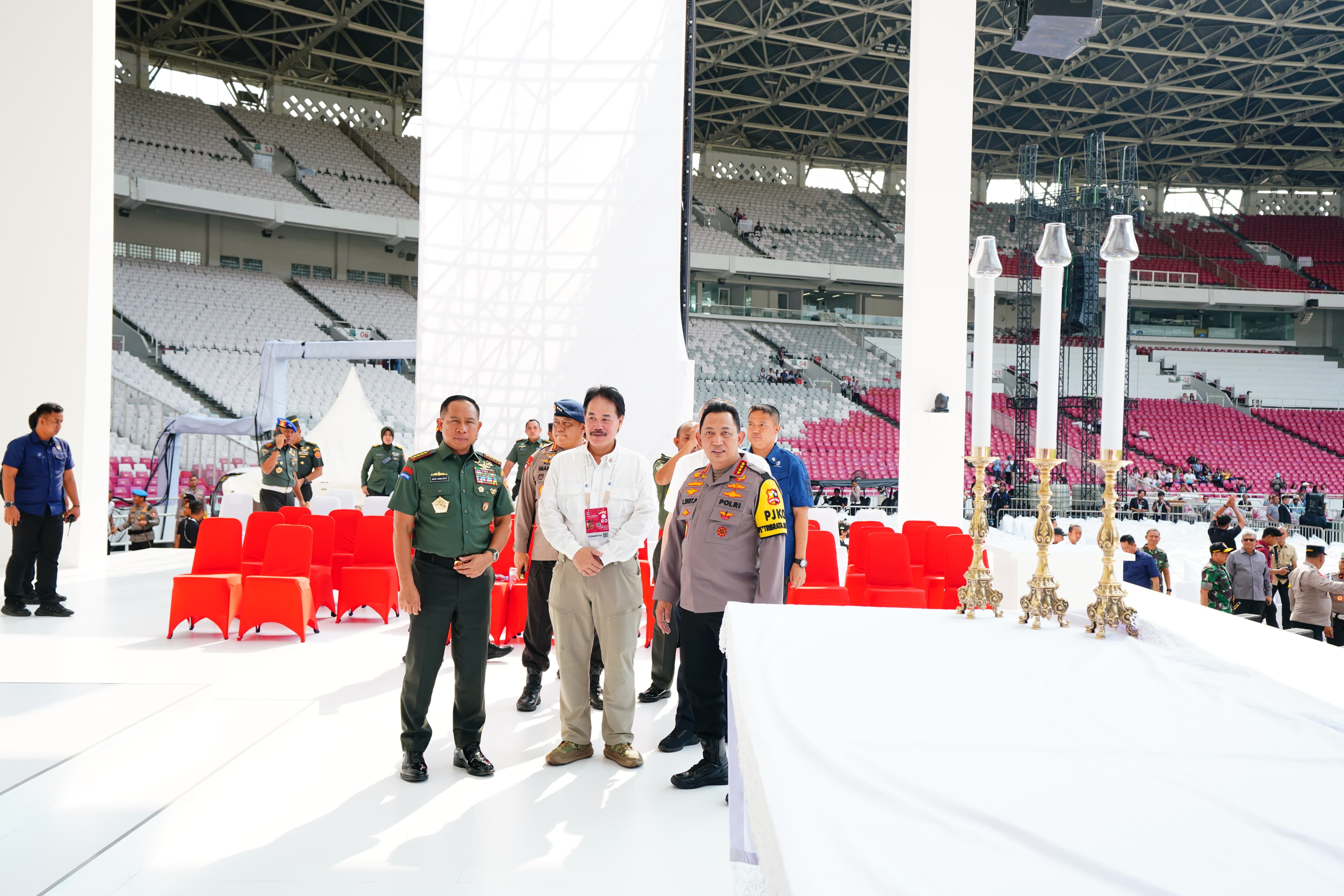 Tinjau Kesiapan Pengamanan, Kapolri Instruksikan Warga Terlayani dengan Baik saat Misa Agung Paus Fransiskus